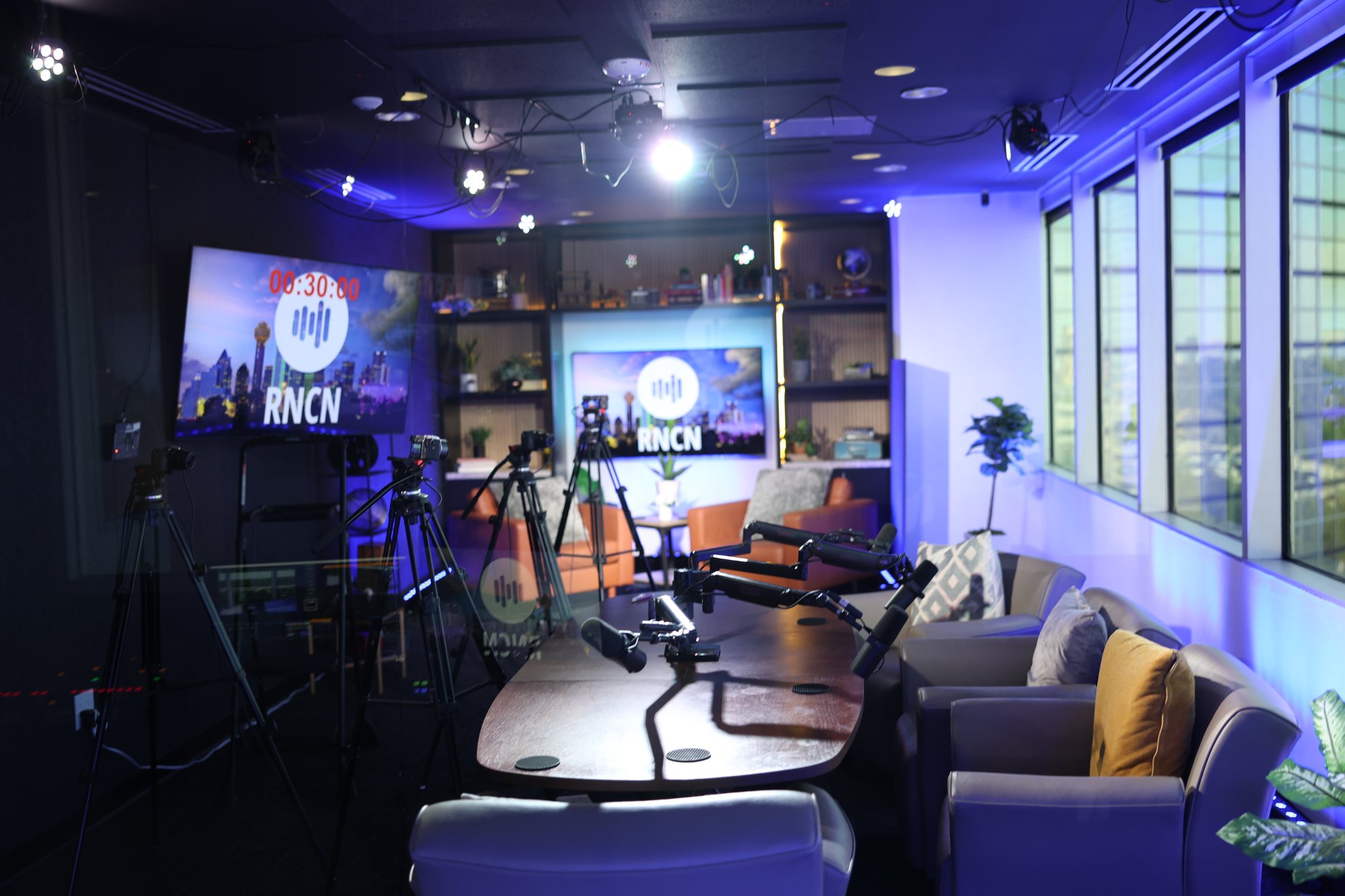 Green Screen Studio host desk — Dallas, TX